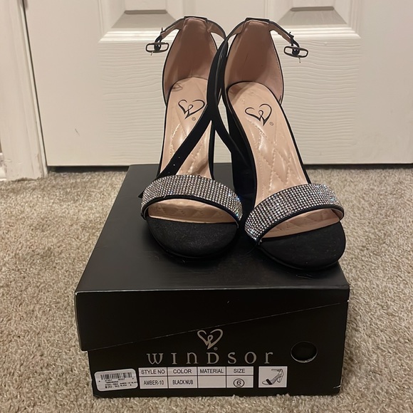 these have only been worn once for about 30 minutes for pictures - Picture 3 of 4